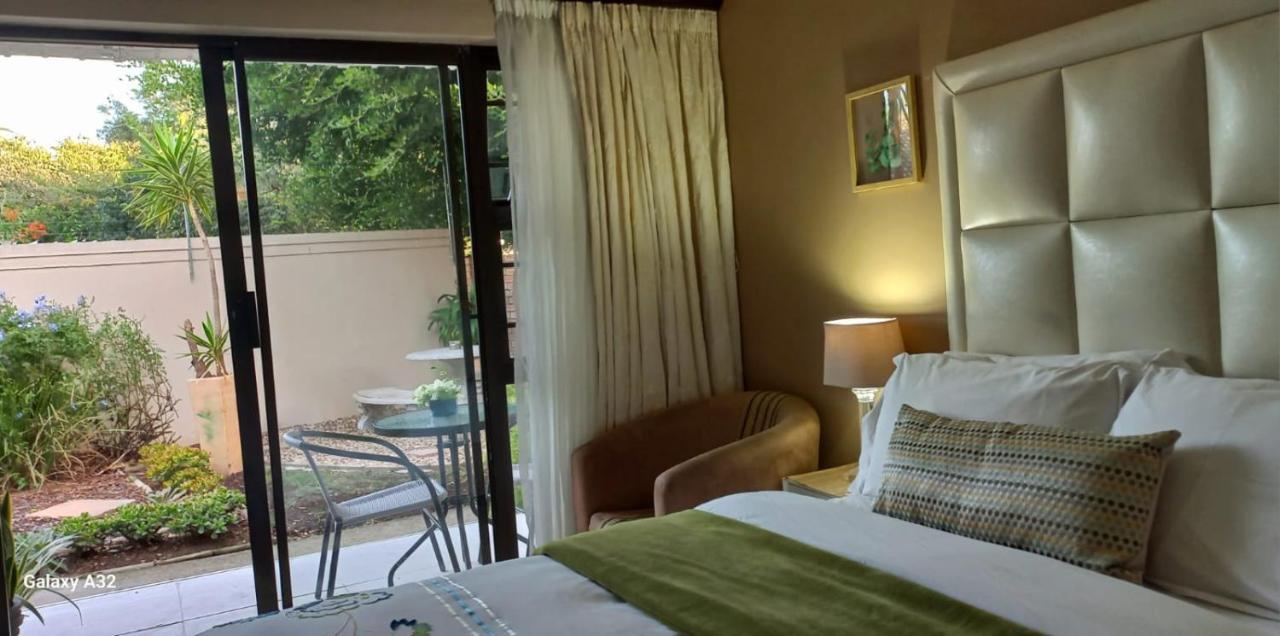 Bhotani-On-Bax Bed and Breakfast Port Elizabeth Eksteriør billede